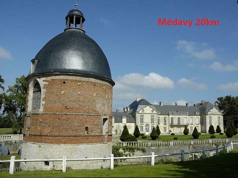 Haras De La Croix D'Argent Bed and Breakfast Saint-Sauveur-de-Carrouges Exteriör bild